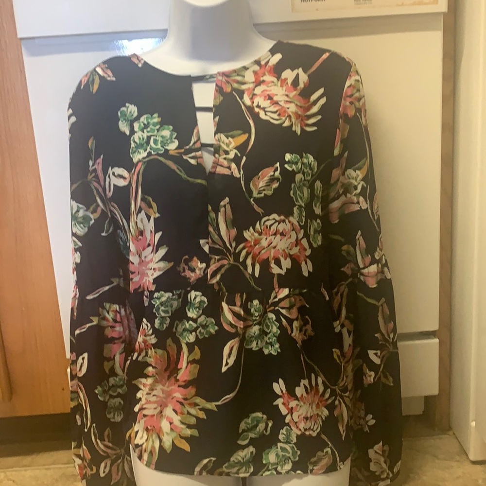 Beautiful cooper and Ella top